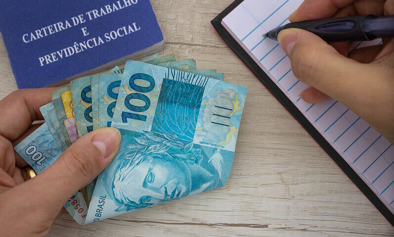 Empresa não paga o FGTS corretamente? Entenda seus direitos e quando cabe rescisão indireta